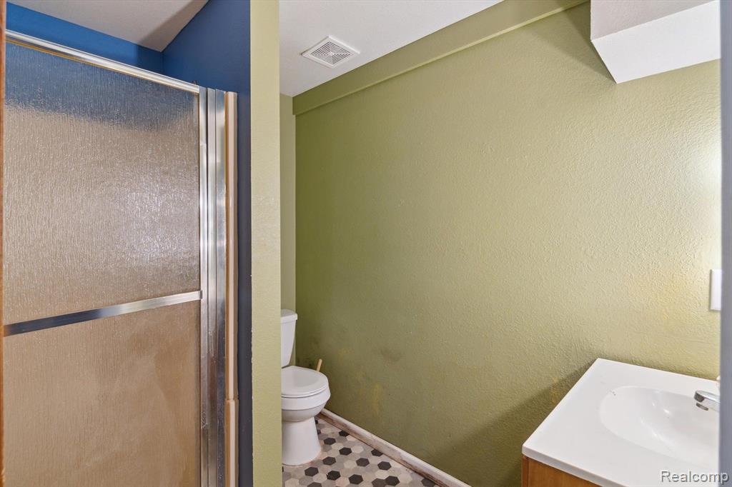 925 DONNALEE Drive, Monroe, MI 48162 — Photo 38