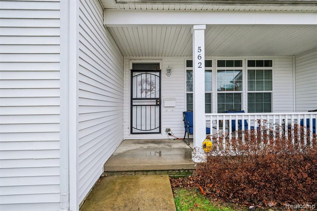 562 Williams Street, Flint, MI 48503 — Photo 4