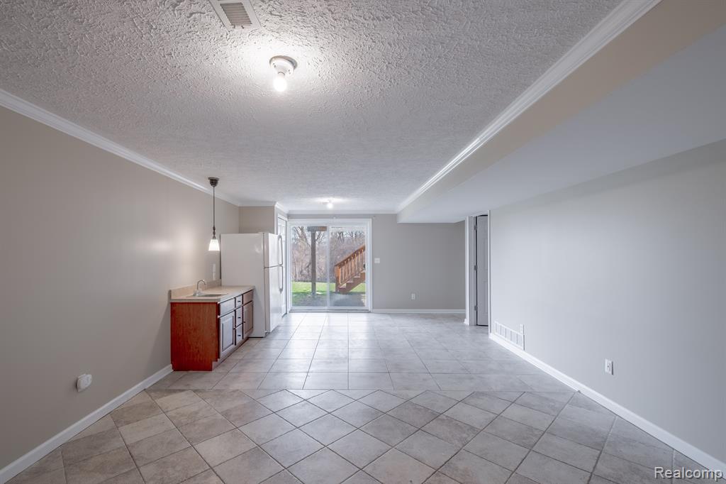 618 RUSTIC Trail, Linden, MI 48451 — Photo 18