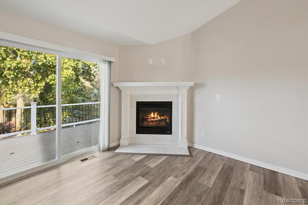 816 Nelsons Ridge Drive, Howell, MI 48843 — Photo 4