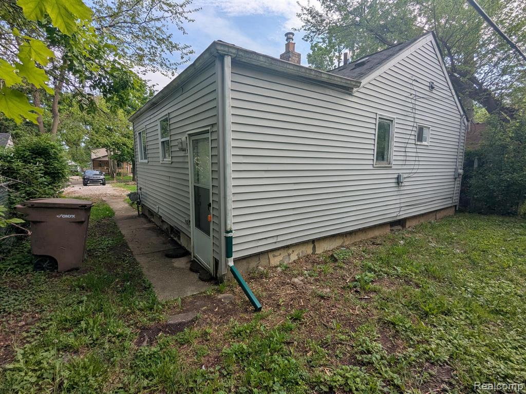 54 E PRINCETON Avenue, Pontiac, MI 48340 — Photo 3