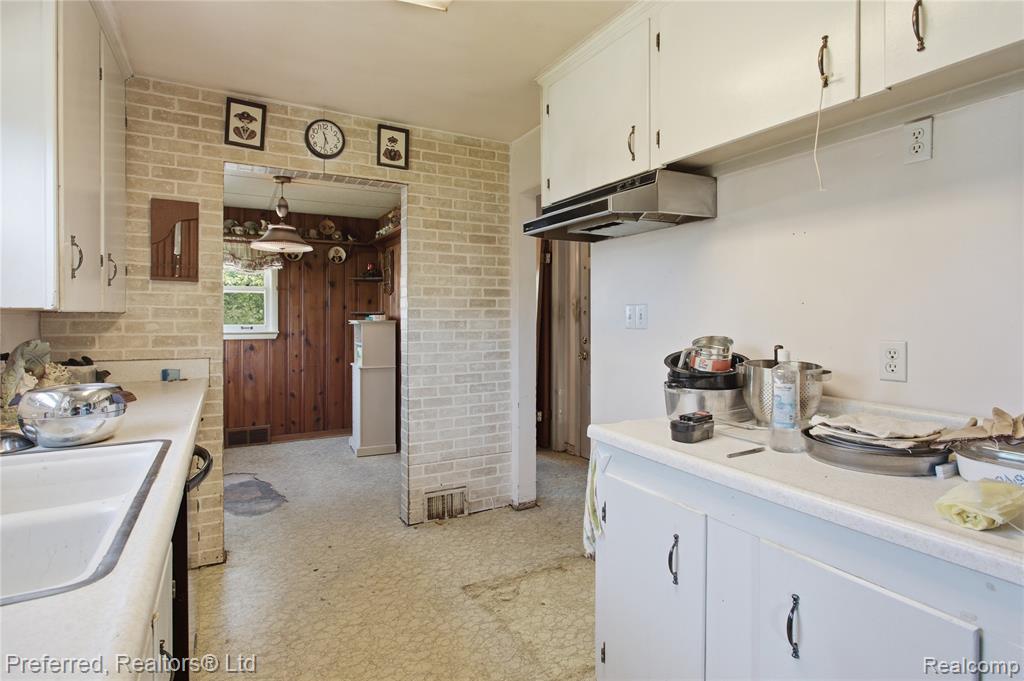860 Palmer Street, Plymouth, MI 48170 — Photo 9
