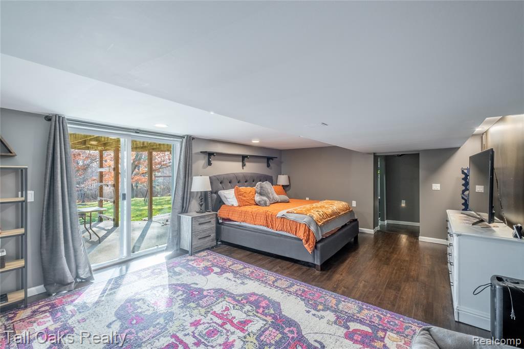 731 Cherry Hill Court, Columbiaville, MI 48421 — Photo 32
