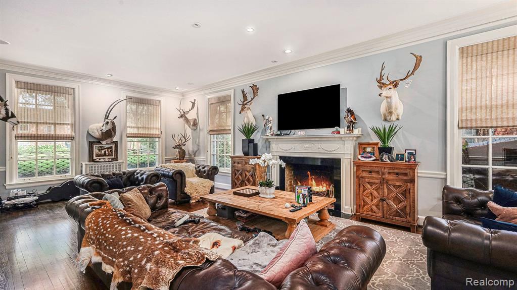 97 TOURAINE Road, Grosse Pointe Farms, MI 48236 — Photo 18