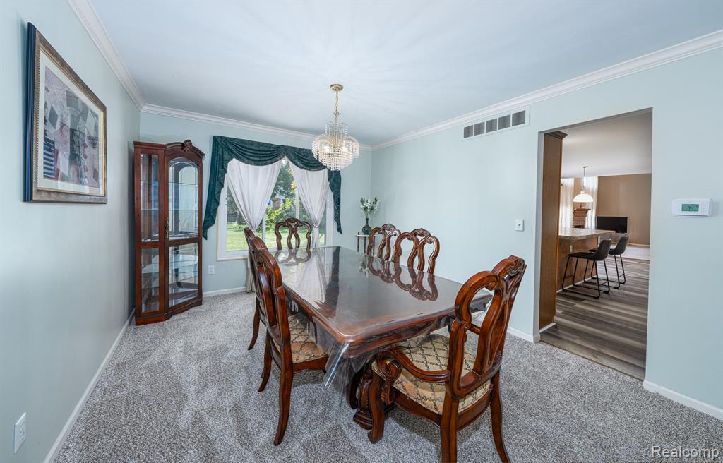 46856 GLENGARRY Boulevard, Canton, MI 48188 — Photo 17