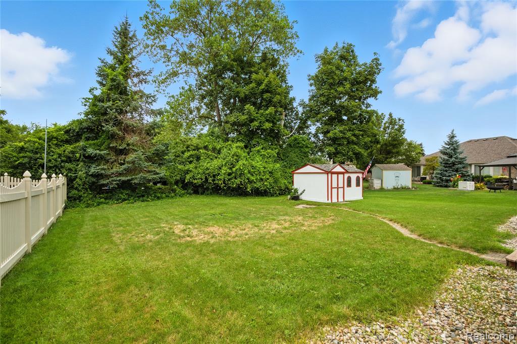 28922 Sugar Island Court, Gibraltar, MI — Photo 22