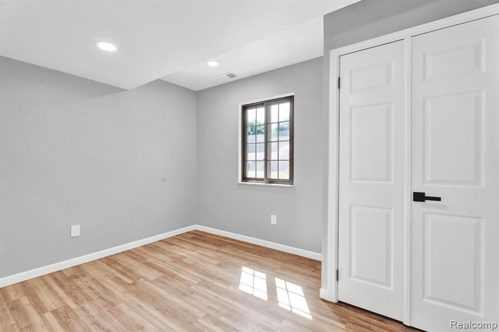 8962 Glasgow Drive, White Lake, MI — Photo 25