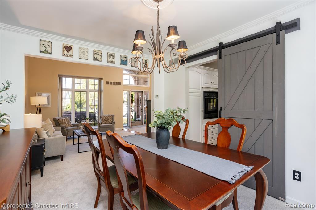 45571 IRVINE Drive, Novi, MI — Photo 11