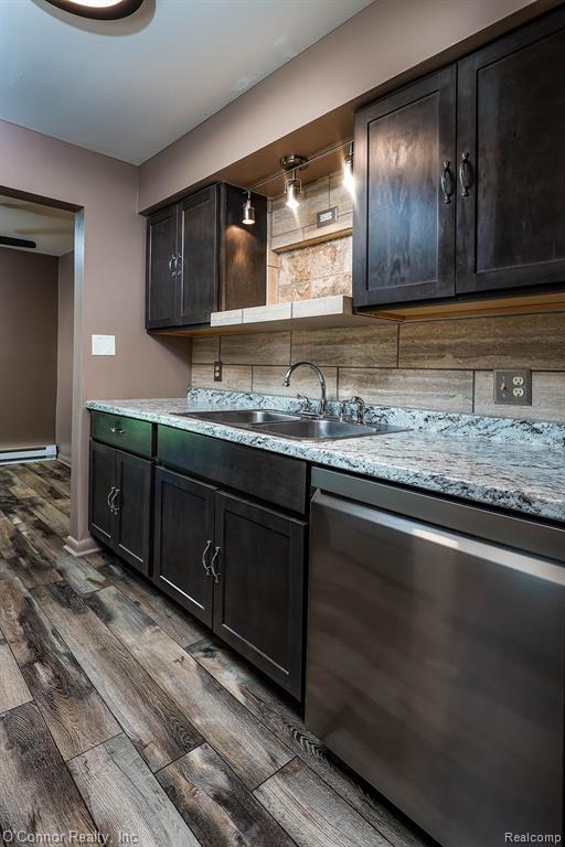 1900 River Road, E 2, Marysville, MI 48040 — Photo 14