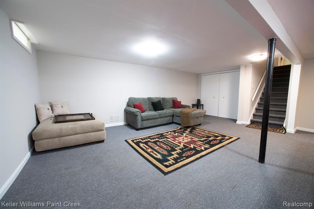 401 PINEHURST Drive, Rochester Hills, MI 48309 — Photo 29