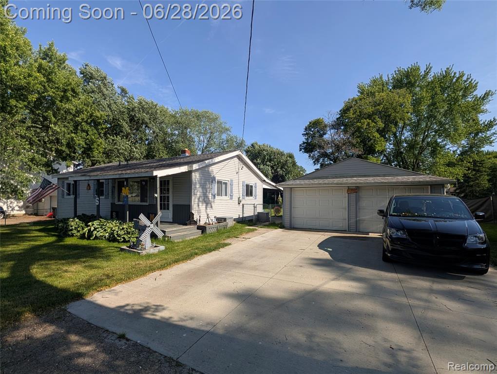 4456 E Coldwater Road, Flint, MI 48506 — Photo 32