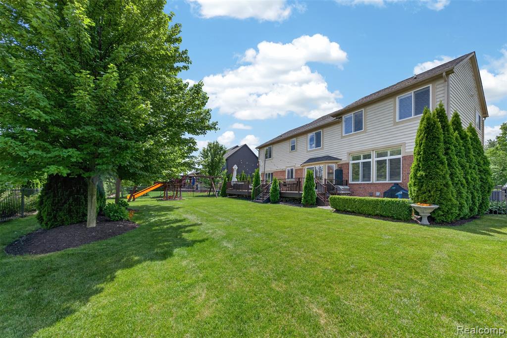 6828 Merrick Drive - Photo 3