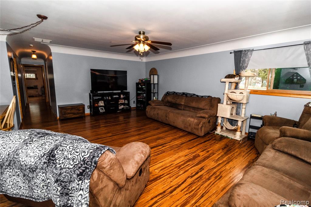 1334 Peppermill Road, Lapeer, MI 48446 — Photo 6