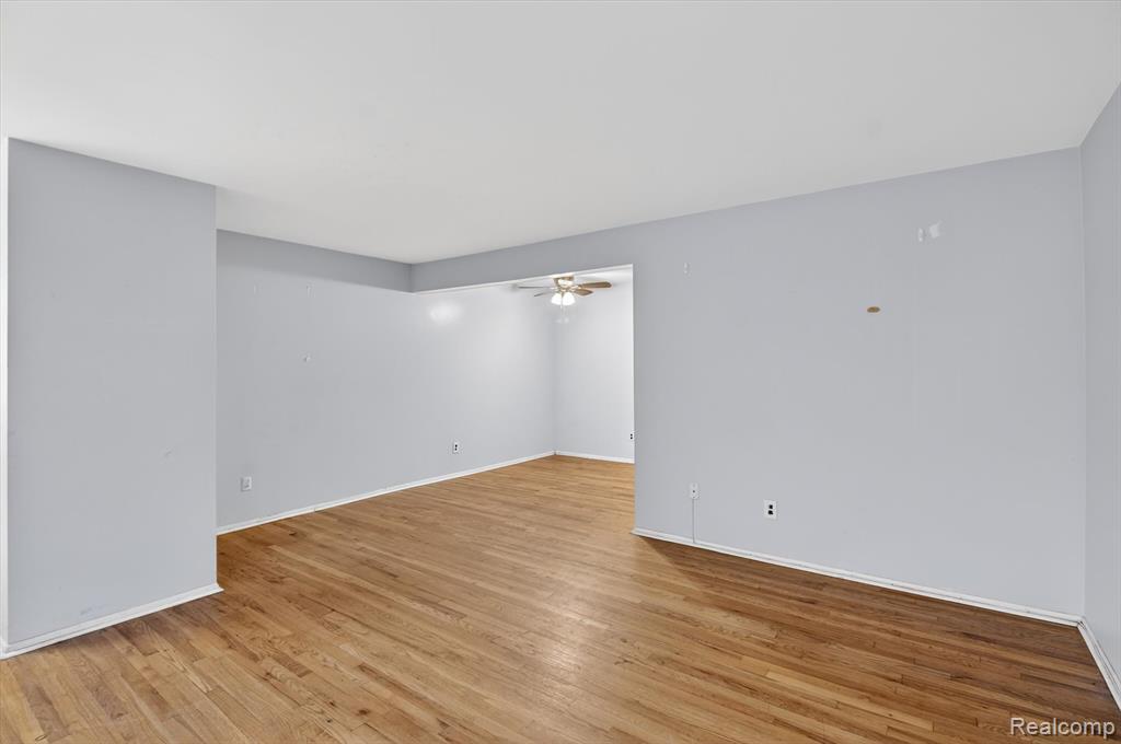25301 5 Mile rd, Redford, MI 48239 — Photo 9