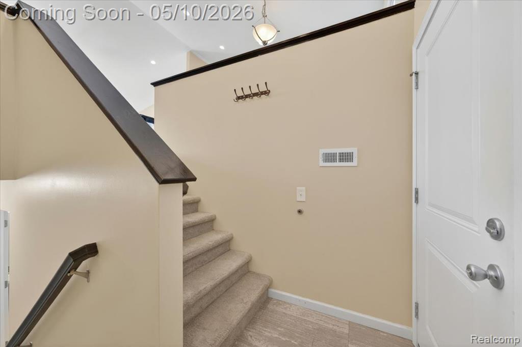 4366 Timber Line Lane, Grand Blanc, MI 48439 — Photo 7