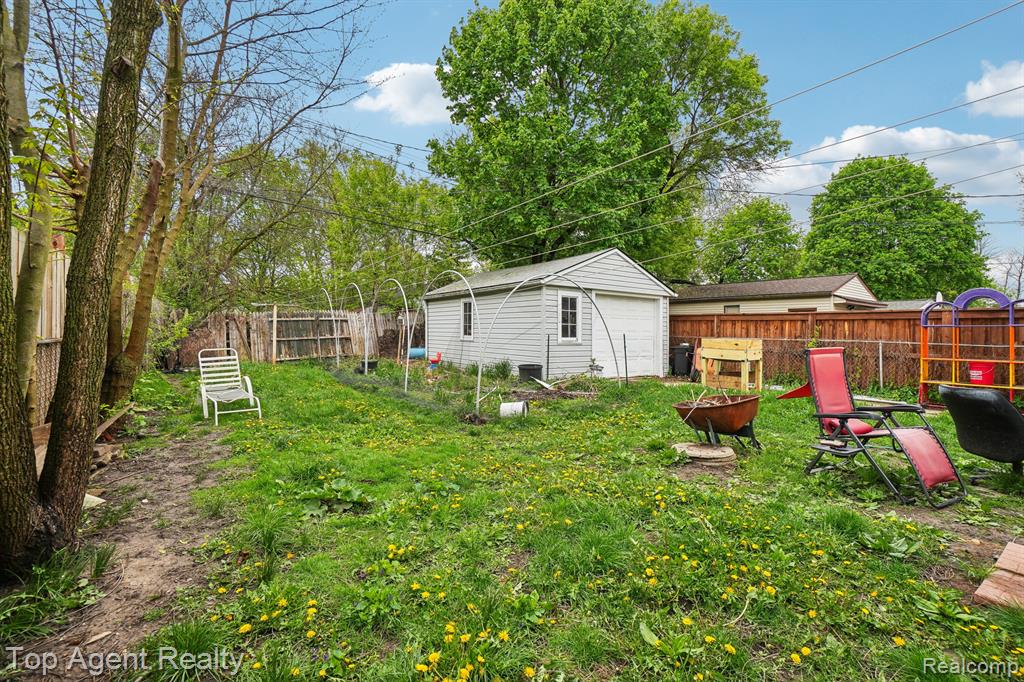 933 CAMERON Avenue, Pontiac, MI 48340 — Photo 26