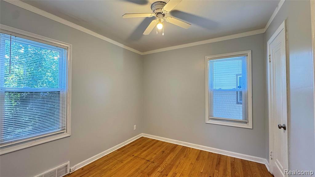 20244 MCCORMICK Street, Detroit, MI 48224 — Photo 11