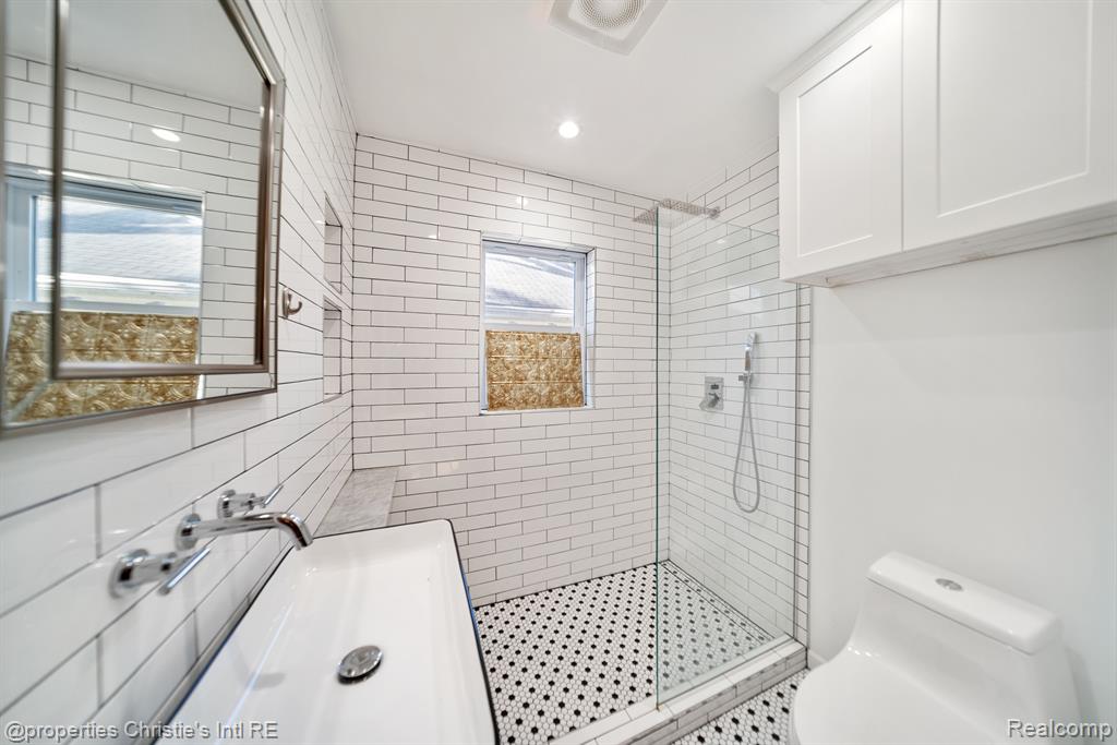 601 BALDWIN Avenue, Royal Oak, MI 48067 — Photo 10