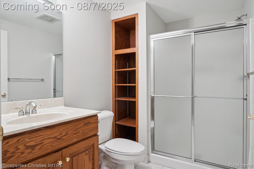 45780 Tournament Drive S, Northville, MI 48168 — Photo 45