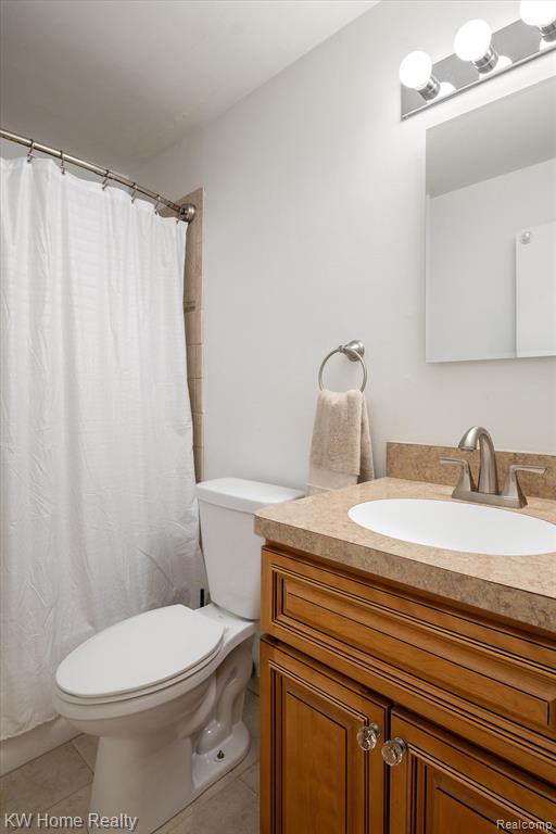 32718 GRAND RIVER Avenue, C28, Farmington, MI 48336 — Photo 19