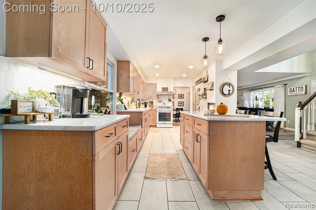 4843 Regency Drive, Shelby Twp, MI 48316 — Photo 8