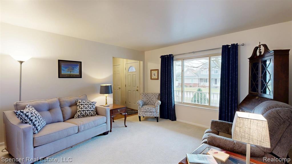 6350 Waldon Woods Drive, Clarkston, MI — Photo 36