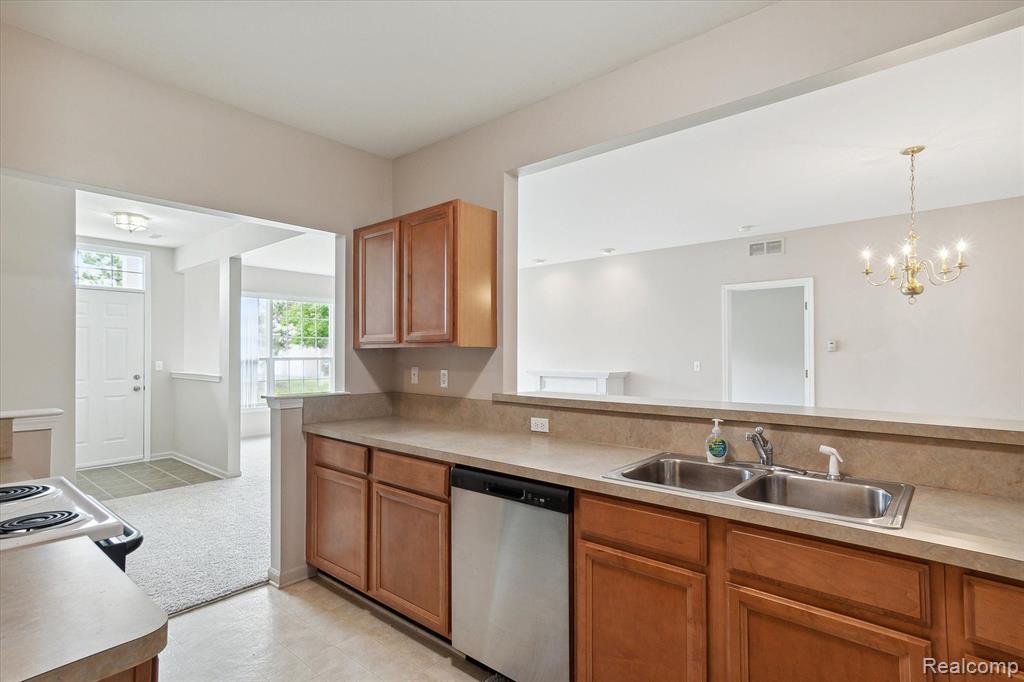 16699 CARRIAGE Way, Northville, MI 48168 — Photo 23