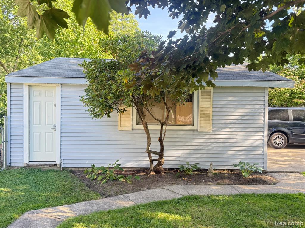 526 Cherokee Bend, Howell, MI 48843 — Photo 31