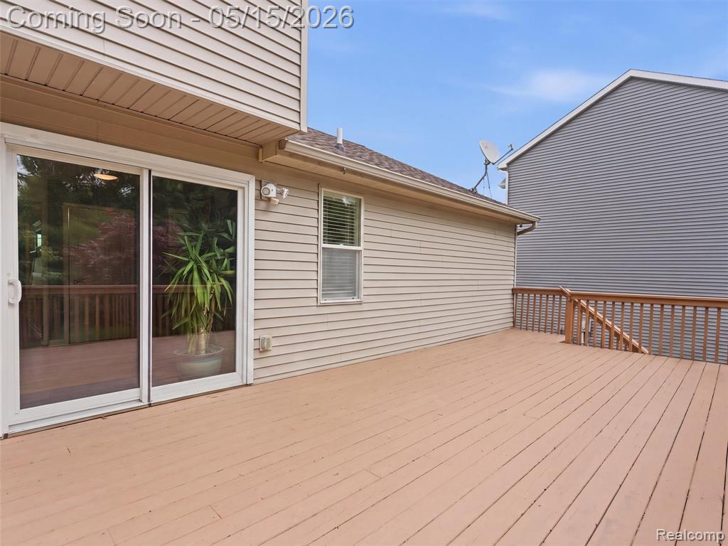 4241 Island Park Drive, Waterford, MI 48329 — Photo 35