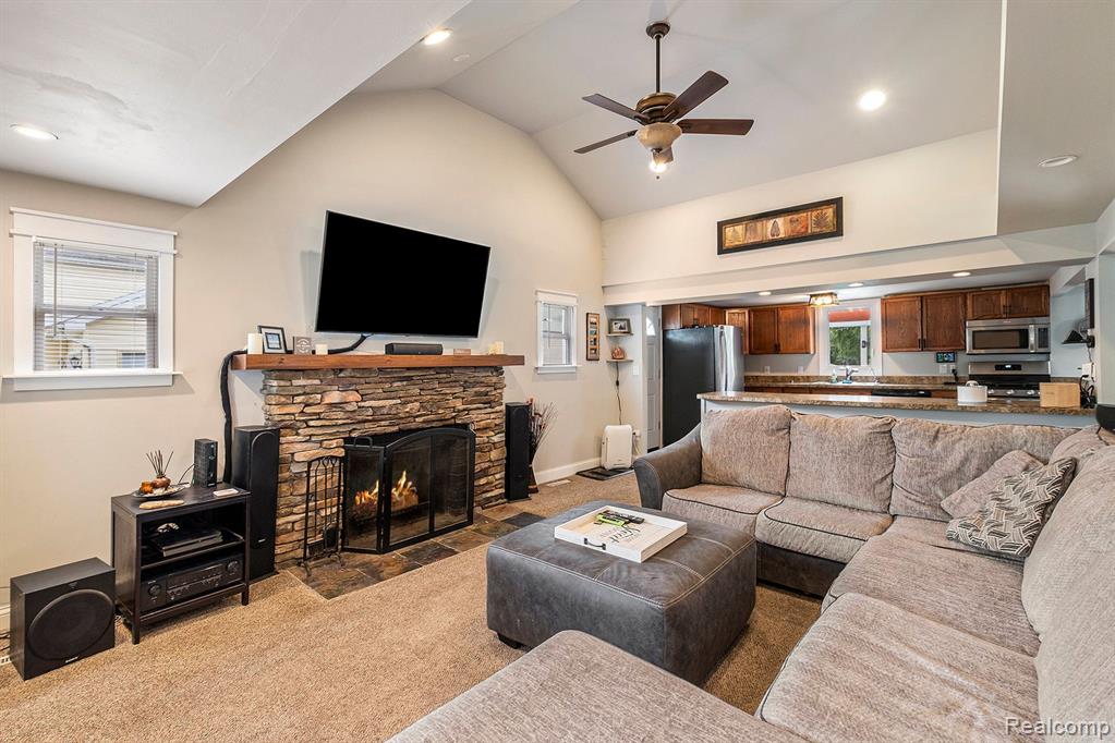 516 North Road, Fenton, MI 48430 — Photo 5