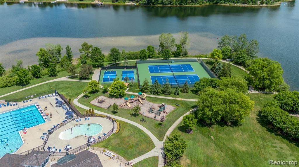 50719 Amesburg Drive, Novi, MI — Photo 59