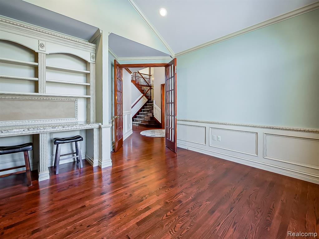 7364 Essex Drive, West Bloomfield, MI — Photo 11