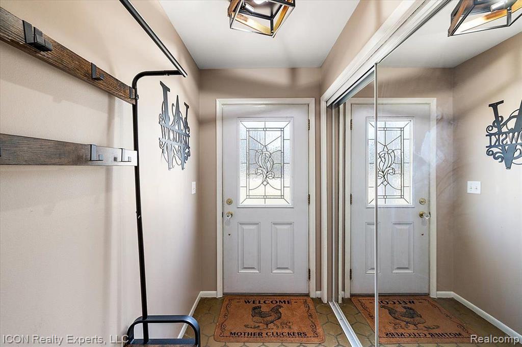 2595 PALMS Road, Columbus, MI — Photo 5