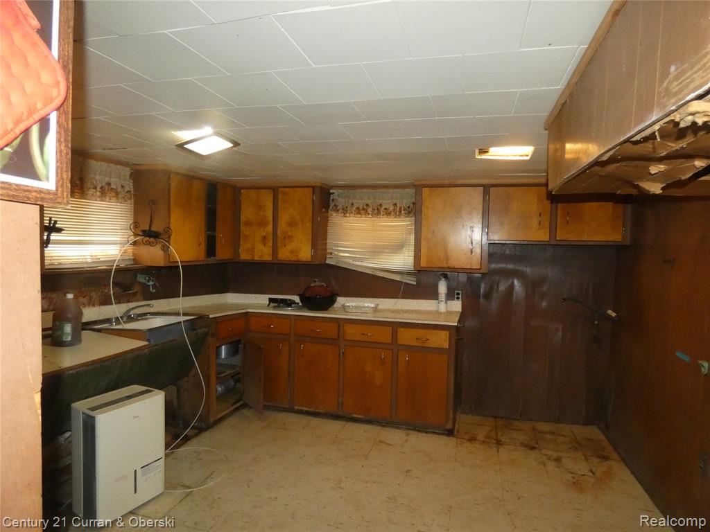 5016 Greenway Street, Detroit, MI 48204 — Photo 24