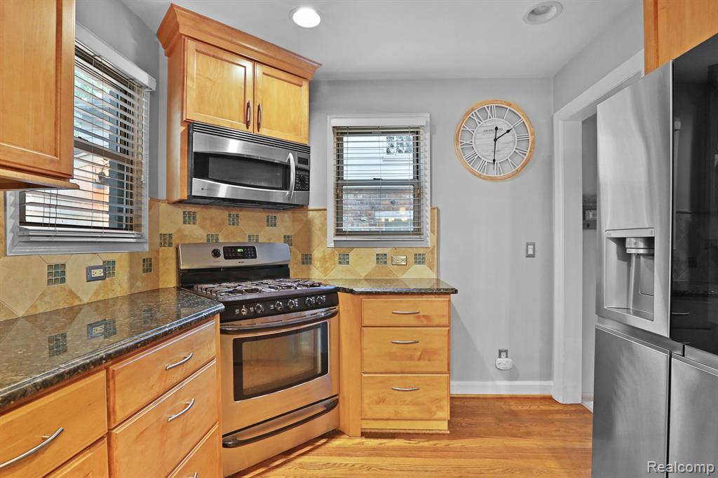 613 S CONNECTICUT Avenue, Royal Oak, MI 48067 — Photo 17