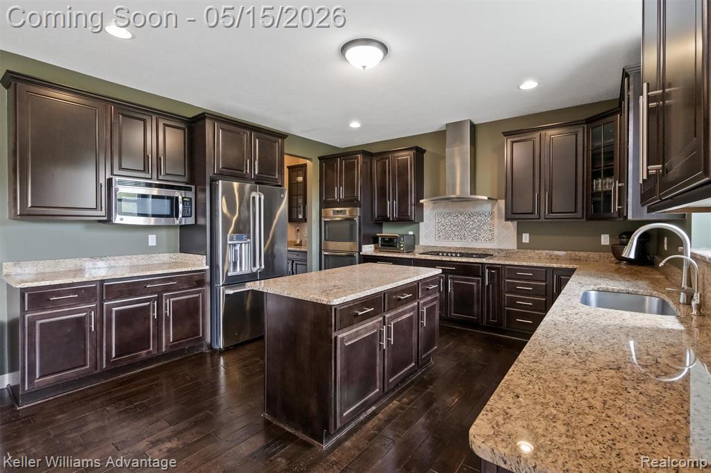57201 Meadowcreek Circle S, South Lyon, MI 48178 — Photo 12