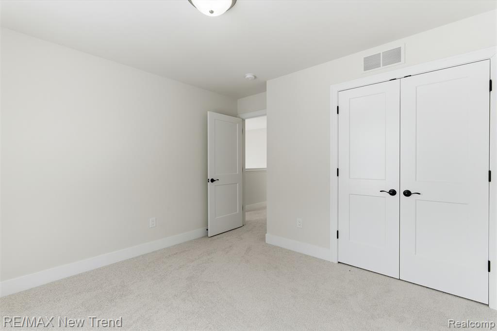 2388 Madison Street, Wixom, MI 48393 — Photo 33