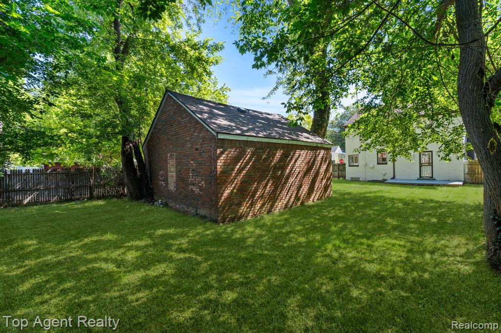 14257 Artesian Street, Detroit, MI 48223 — Photo 41
