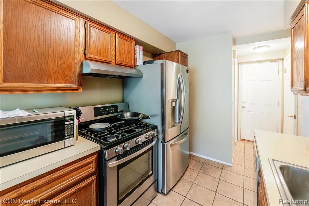 44215 Providence Drive, Clinton Twp, MI 48038 — Photo 15
