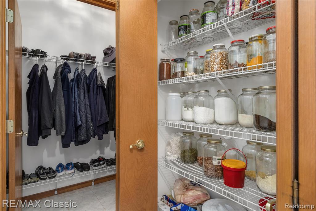 5922 Valley View Drive, Canton, MI 48187 — Photo 30