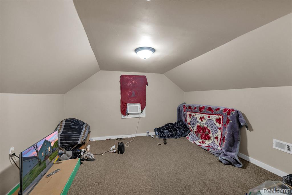 2124 Halleck Street, Hamtramck, MI 48212 — Photo 15