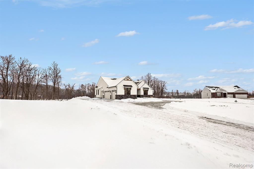 71719 Hidden River Drive, Armada, MI — Photo 4