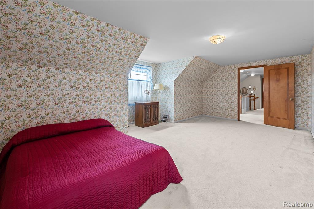 897 Augusta Drive, Rochester Hills, MI 48309 — Photo 39