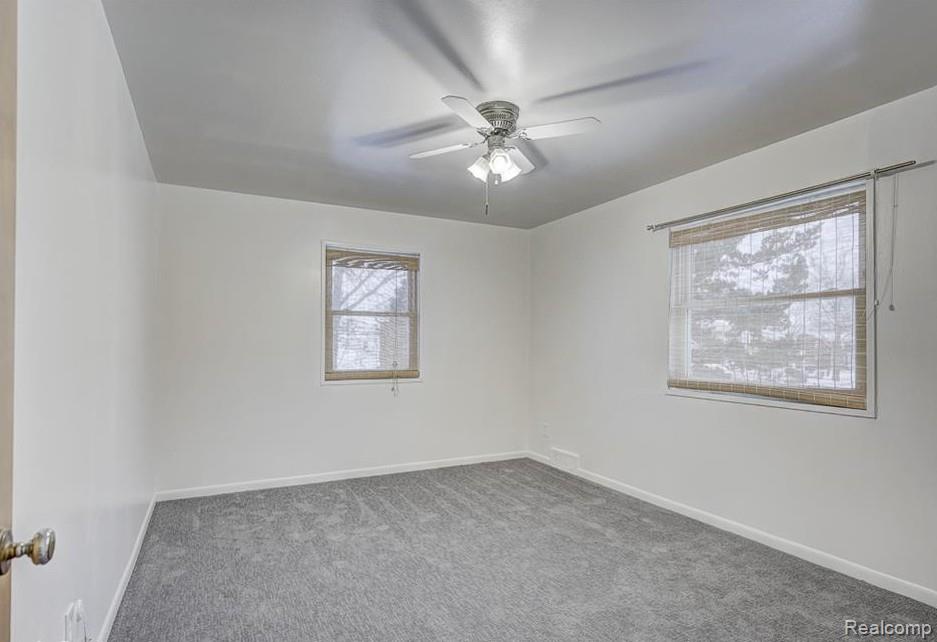 6958 Town Lane, Dearborn Heights, MI 48127 — Photo 7