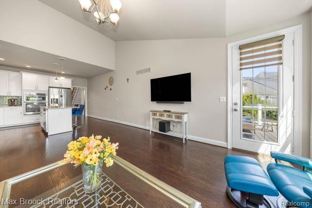 42897 CARDINAL Way, Novi, MI — Photo 20