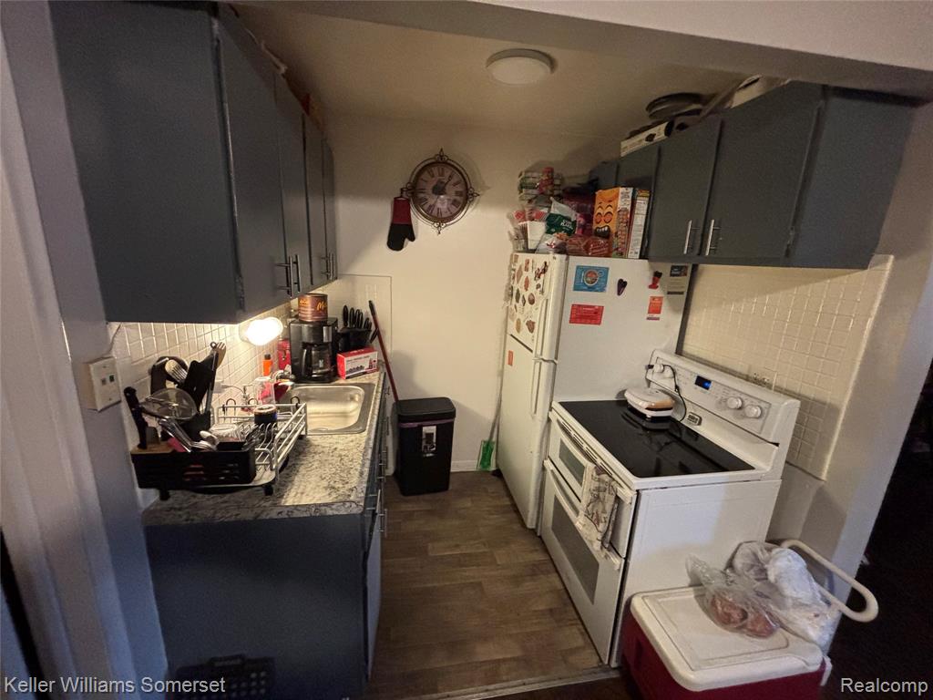 17161 Redford Street, 203, Detroit, MI 48219 — Photo 3
