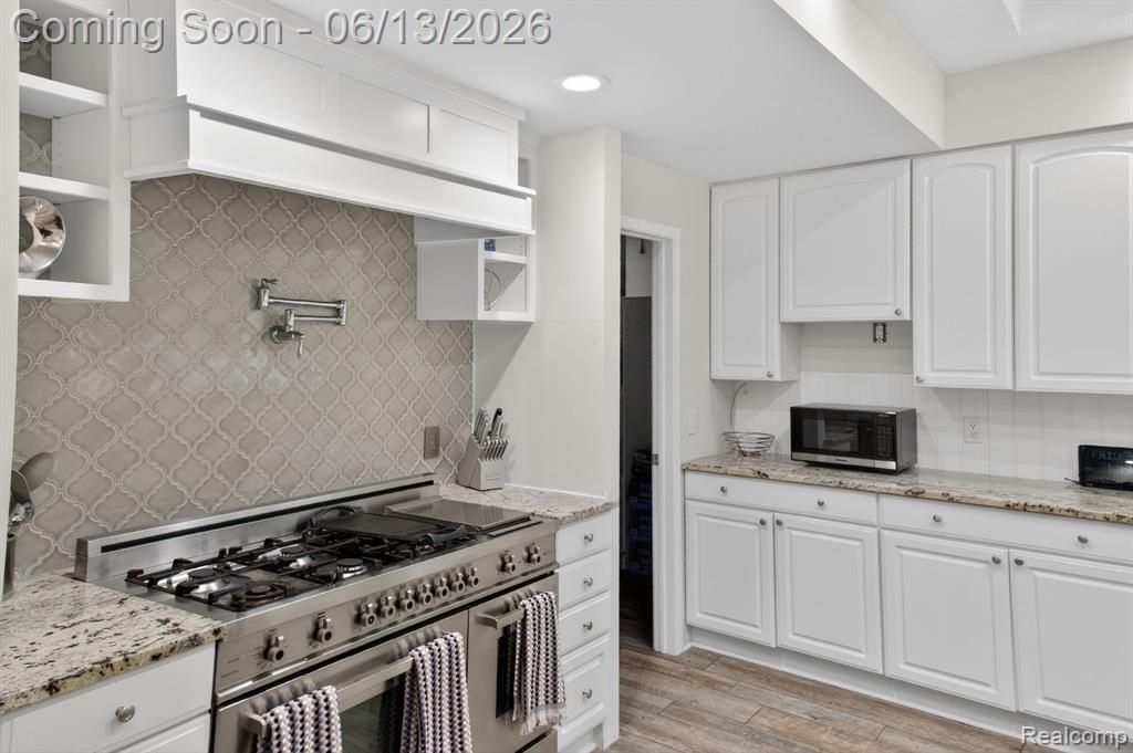9961 Cross Creek Drive, South Lyon, MI 48178 — Photo 18