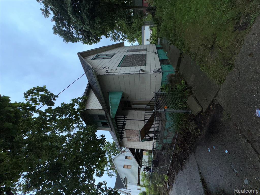 1007 Decker Street, Flint, MI 48503