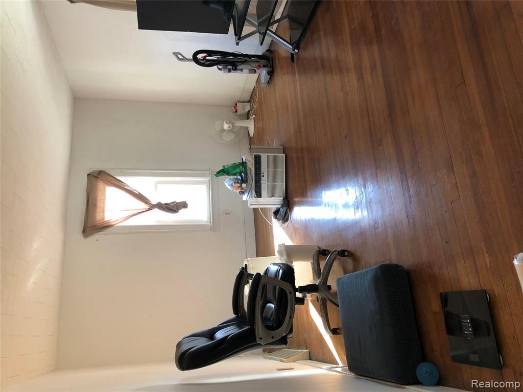 427 S State Street Street, Caro, MI 48723 — Photo 3