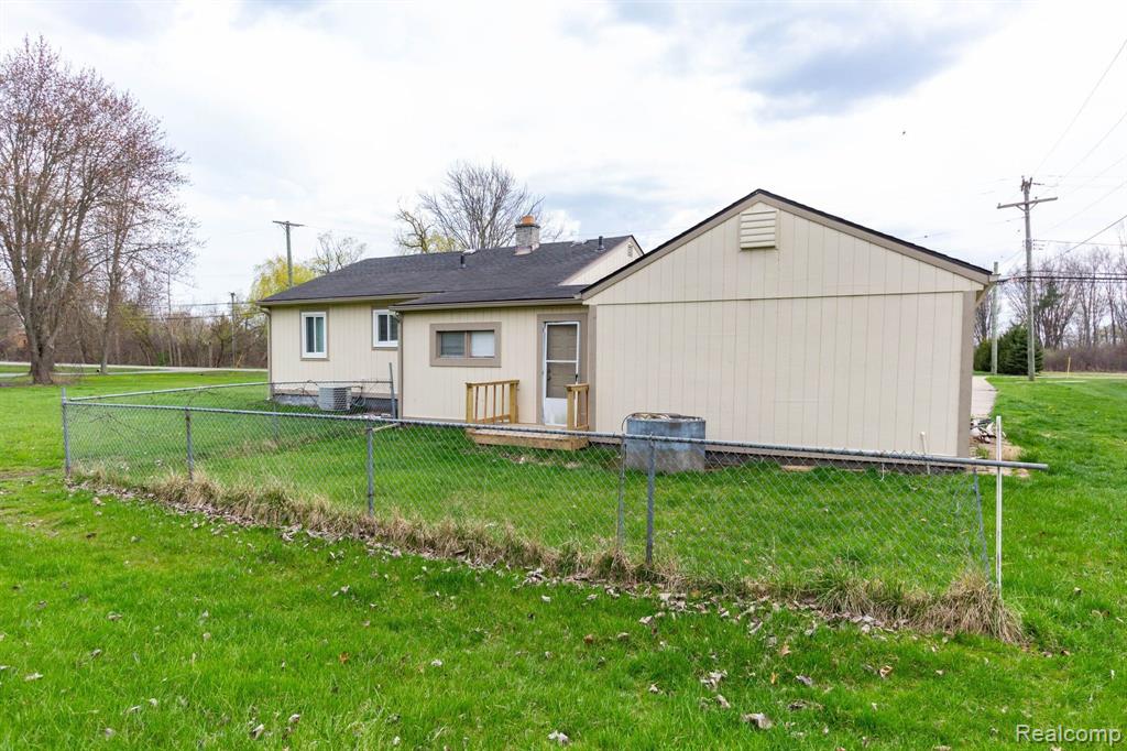 8175 BELLMAN, Shelby Twp, MI 48316 — Photo 26